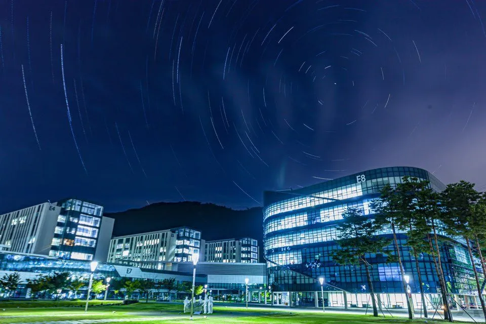 Khuôn viên DGIST (Daegu Gyeongbuk Institute of Science and Technology?)
